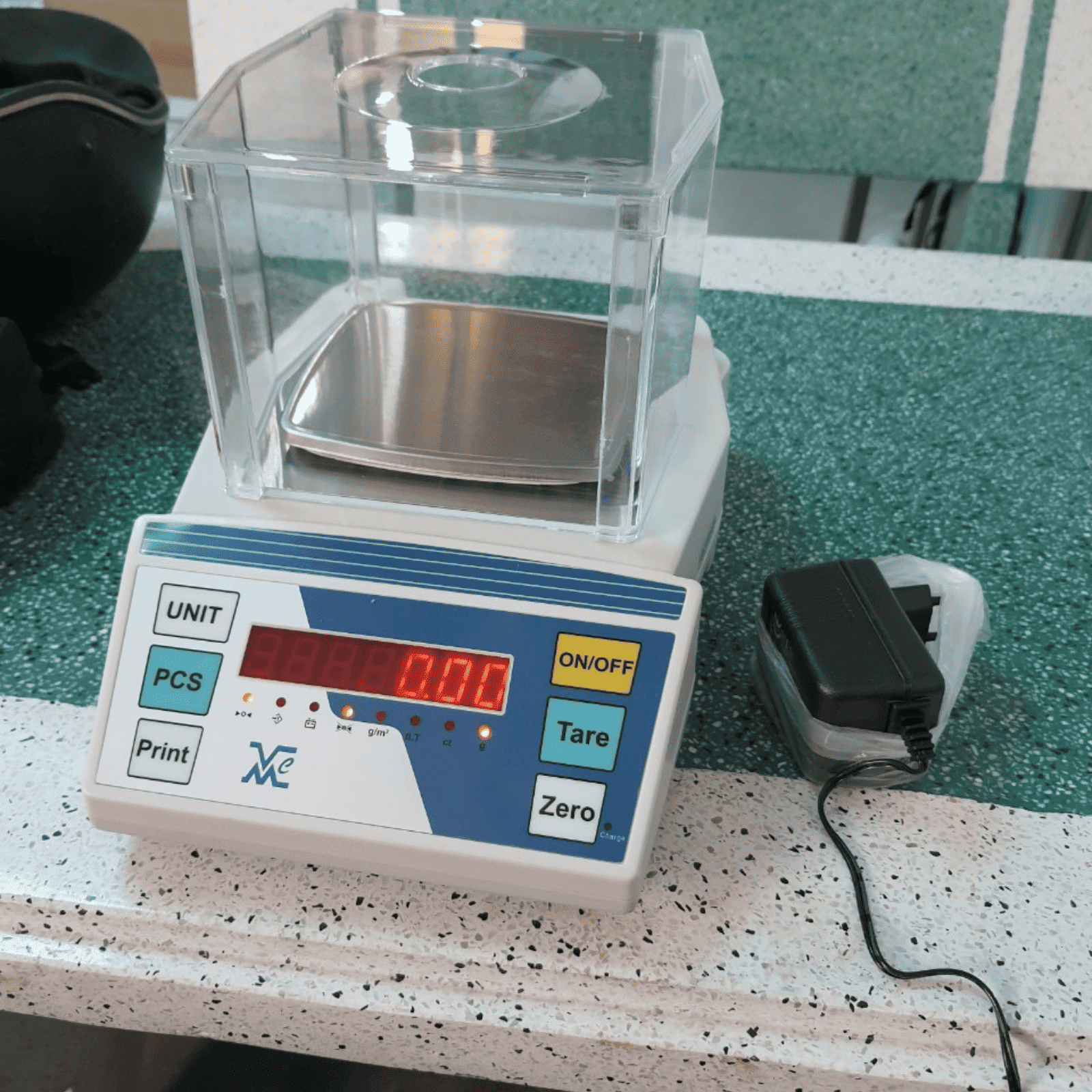 CÂN ĐIỆN TỬ VÀNG BẠC FHB 600