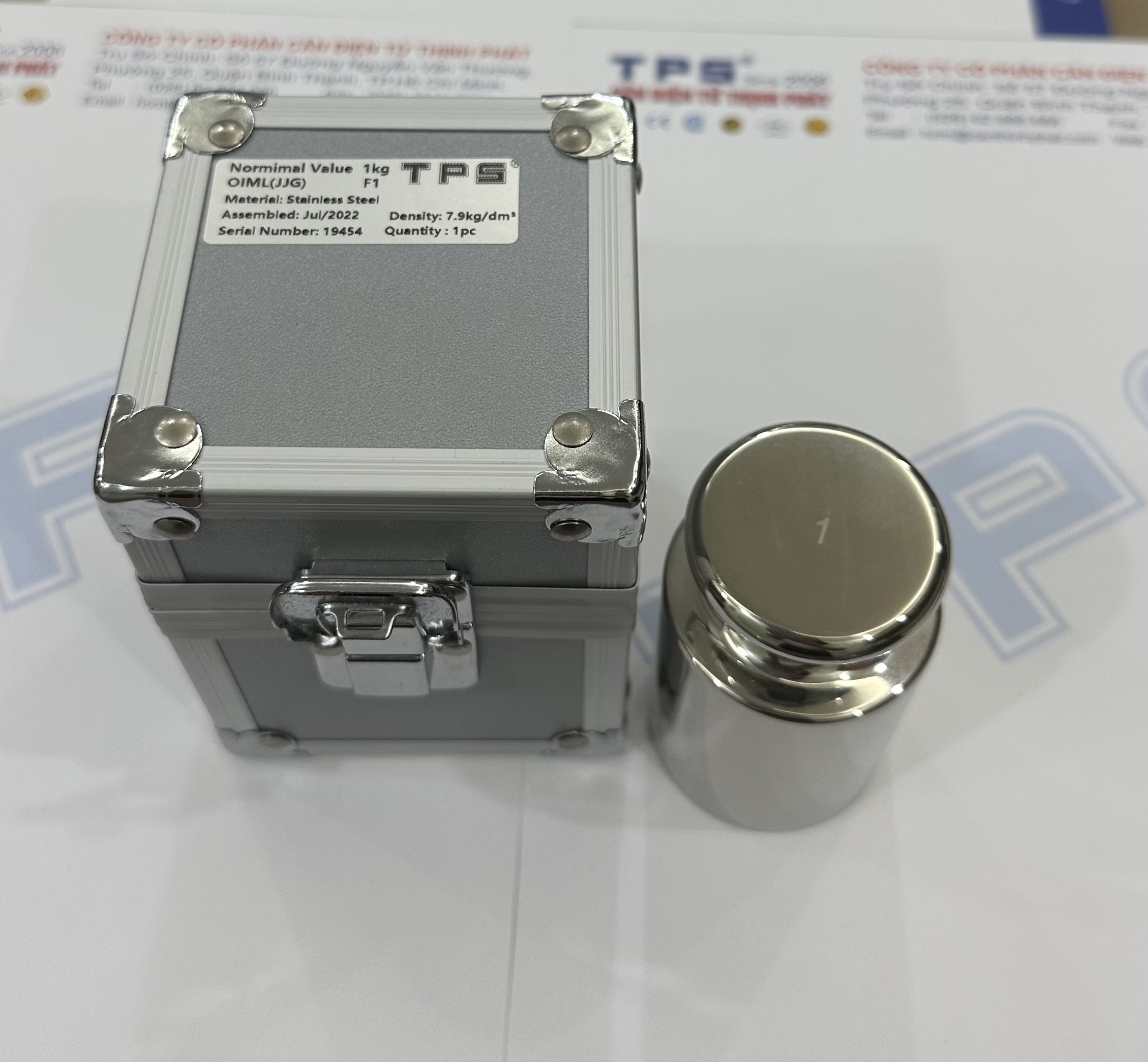 Quả cân F1-1kg