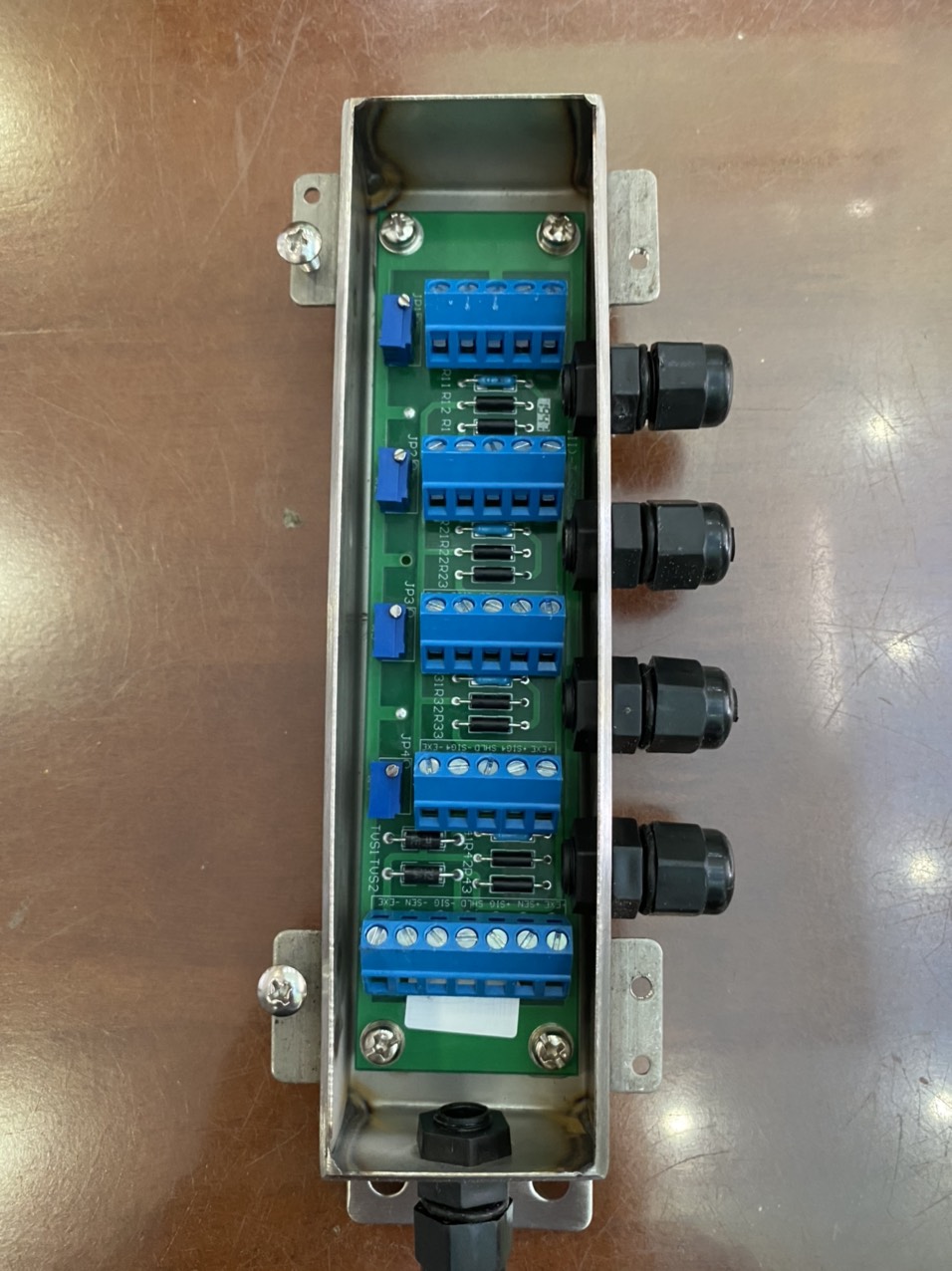 Hộp nối cảm ứng lực T-III