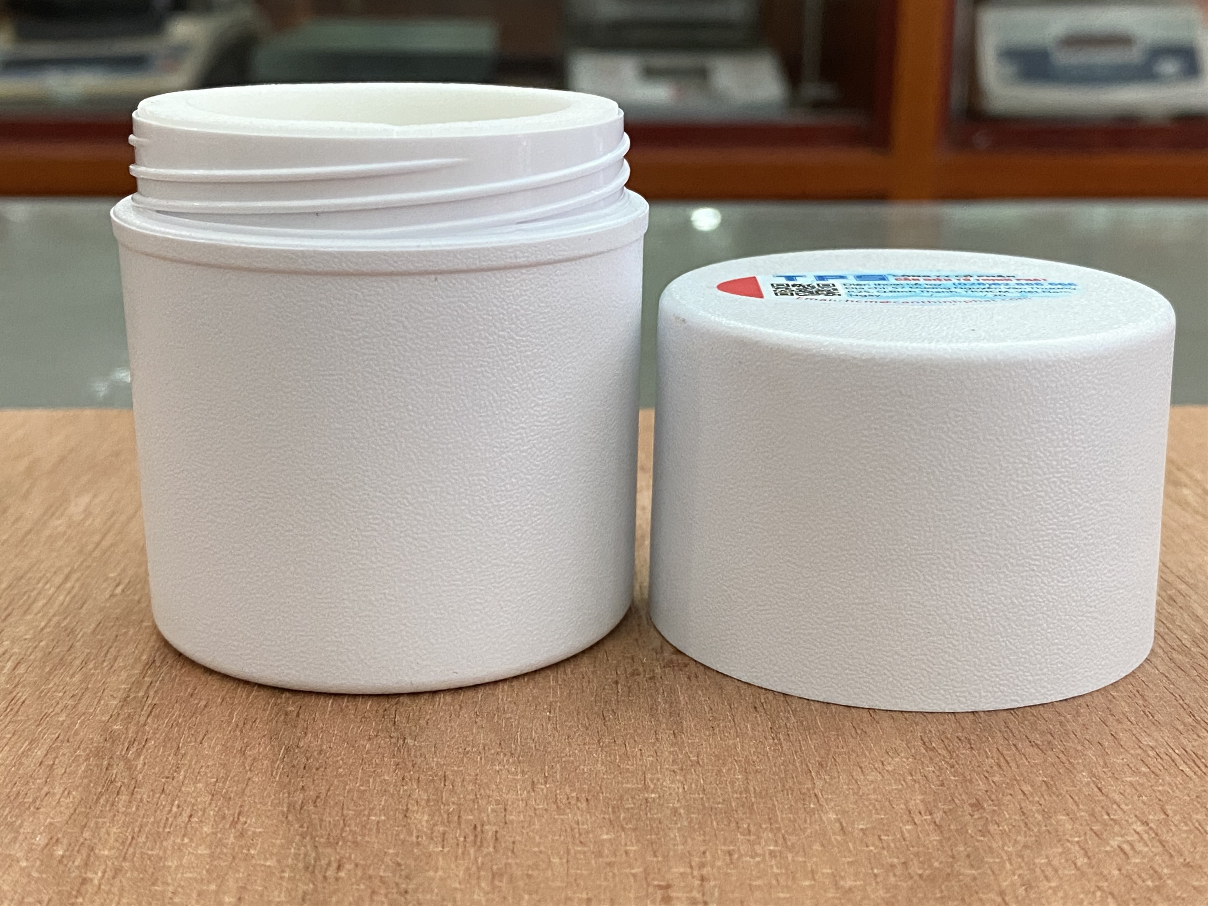 Hộp đựng quả cân 200g